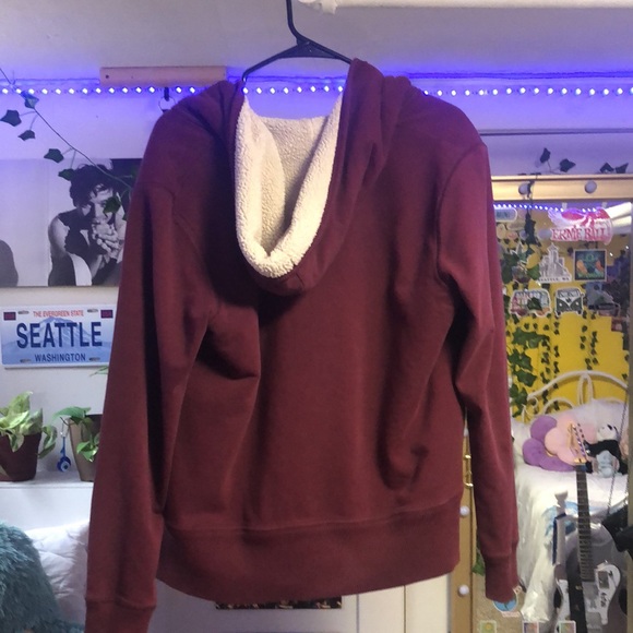 Eddie Bauer Seattle Washington size large burgundy/red zip up hoodie. - Picture 3 of 6